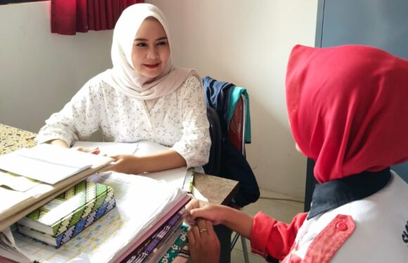 Guru BK: Sahabat Terbaik Siswa dalam Meraih Prestasi dan Masa Depan
